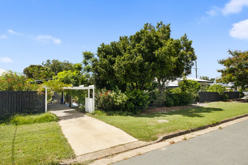 Photo - 38 Gerald Avenue, Clontarf QLD 4019 - Image 13