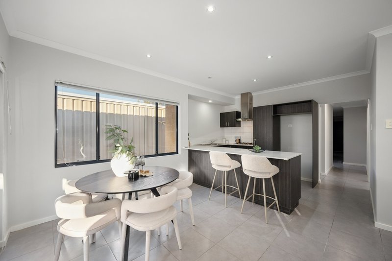 Photo - 38 Glencoe Road, Ardross WA 6153 - Image 3