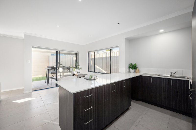 Photo - 38 Glencoe Road, Ardross WA 6153 - Image 5