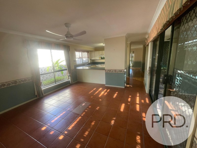 Photo - 38 Glenside Street, Wavell Heights QLD 4012 - Image 4