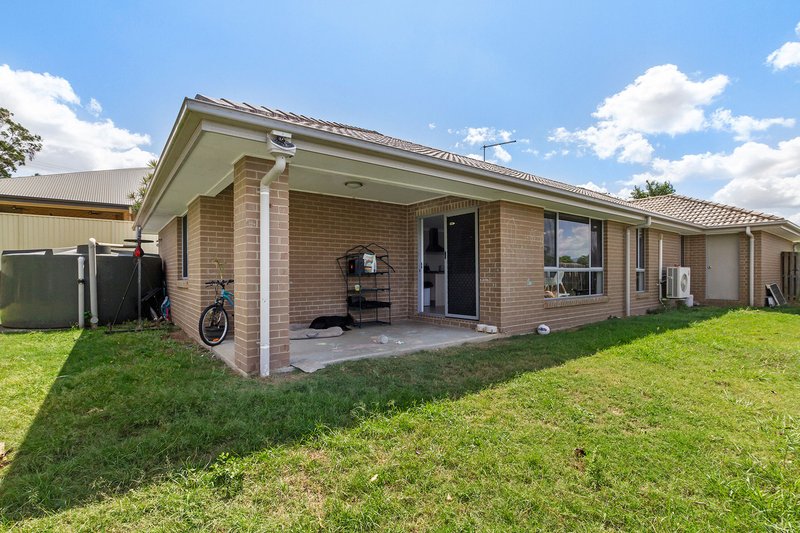 Photo - 38 Goldenwood Crescent, Fernvale QLD 4306 - Image 14