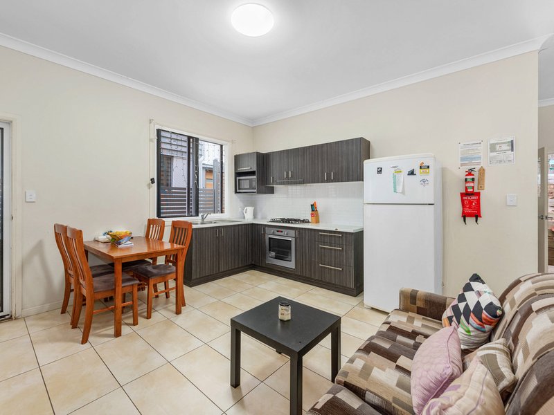 Photo - 38 Granville Street, West End QLD 4101 - Image 7