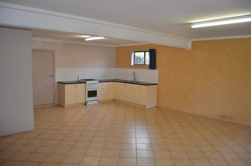 Photo - 38 Gretel Drive, Clinton QLD 4680 - Image 9