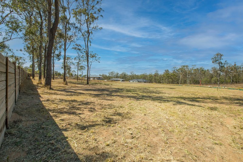 Photo - 38 Grevillea Way, Rifle Range QLD 4311 - Image 10