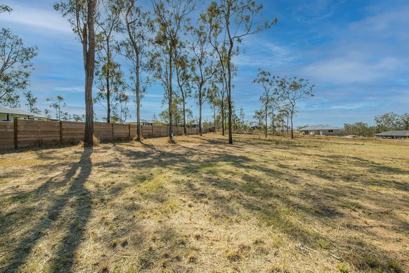 Photo - 38 Grevillea Way, Rifle Range QLD 4311 - Image 11