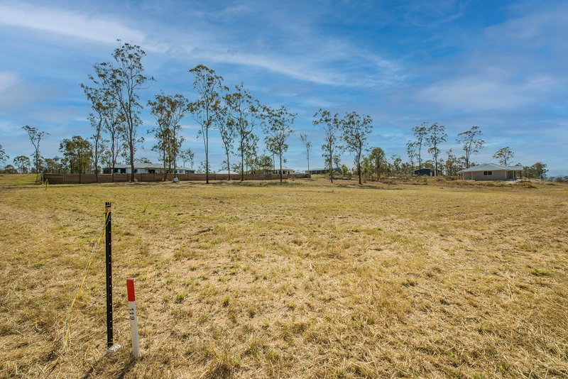 Photo - 38 Grevillea Way, Rifle Range QLD 4311 - Image 12