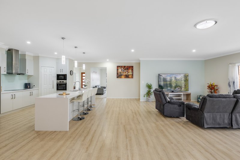 Photo - 38 Gwenda Drive, Westbrook QLD 4350 - Image 8
