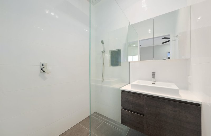 Photo - 38 Hale Street, Margate QLD 4019 - Image 7