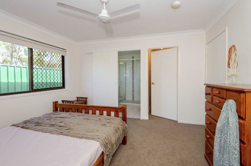 Photo - 38 Hamilton Drive, Clinton QLD 4680 - Image 7