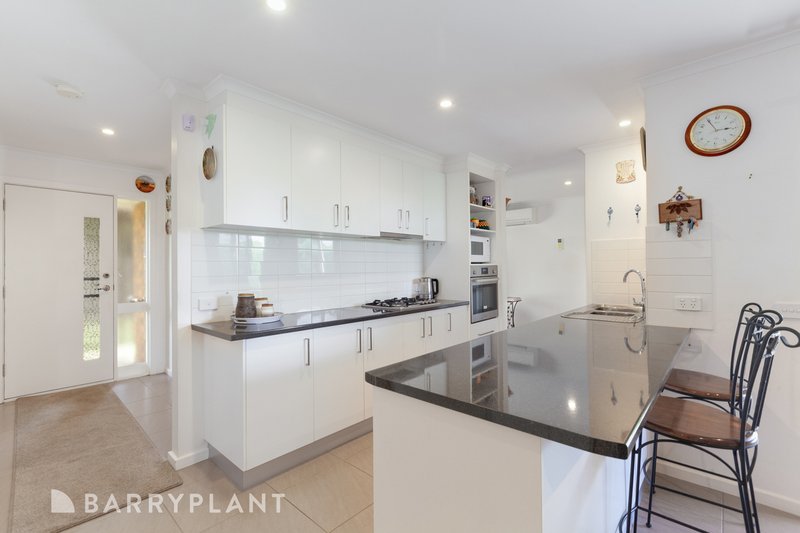 Photo - 38 Hamilton Street, Kilmore VIC 3764 - Image 5