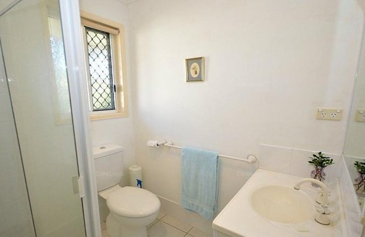 Photo - 38 Heather Way, Urraween QLD 4655 - Image 6