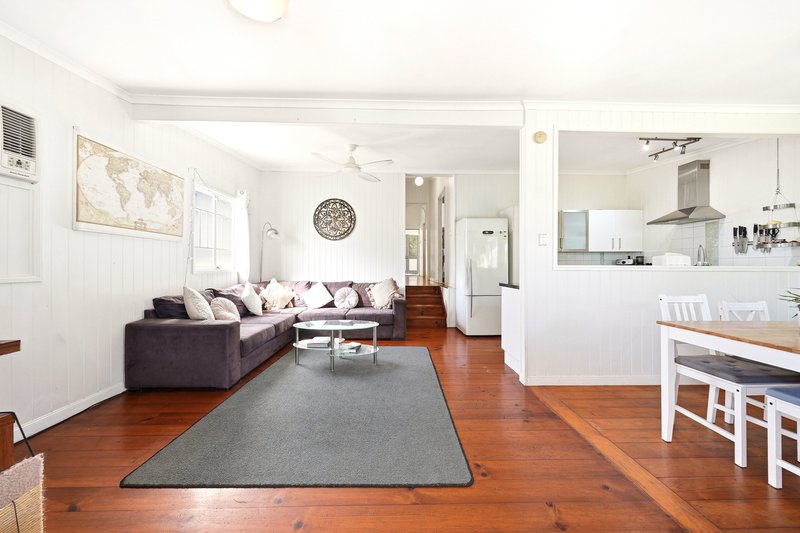 Photo - 38 Henchman Street, Nundah QLD 4012 - Image 9