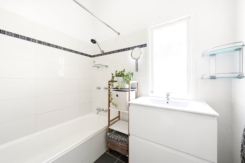 Photo - 38 Henchman Street, Nundah QLD 4012 - Image 12