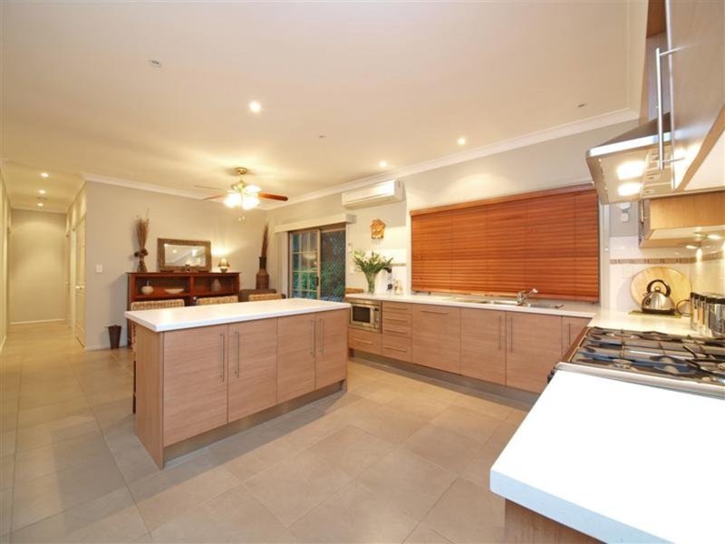 Photo - 38 Hidden Valley Drive, Eatons Hill QLD 4037 - Image 4