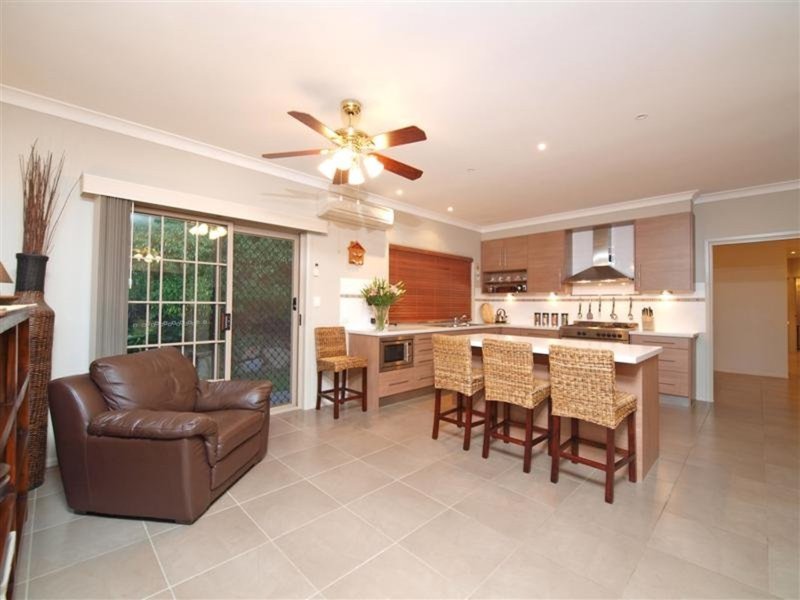 Photo - 38 Hidden Valley Drive, Eatons Hill QLD 4037 - Image 8