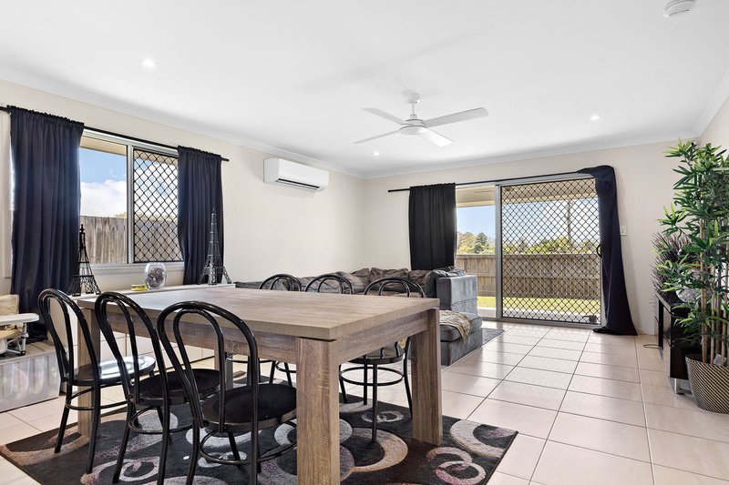 Photo - 38 Hoist Court, Augustine Heights QLD 4300 - Image 3