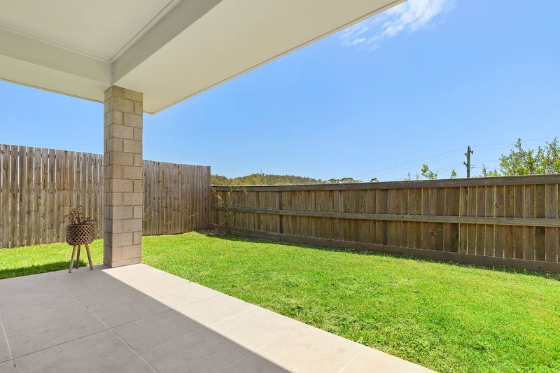 Photo - 38 Hoist Court, Augustine Heights QLD 4300 - Image 13