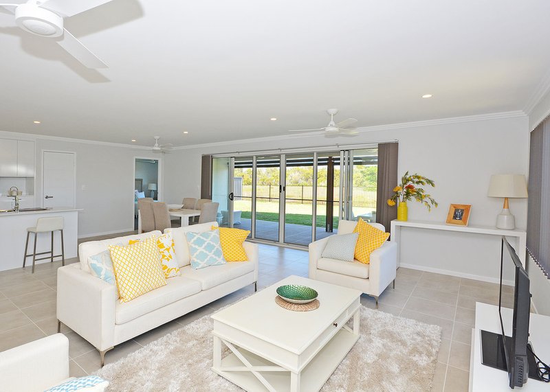 Photo - 38 Honey Myrtle Close, Burrum Heads QLD 4659 - Image 12