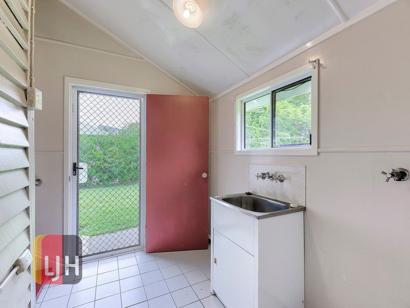 Photo - 38 Hoolan Street, Stafford QLD 4053 - Image 9