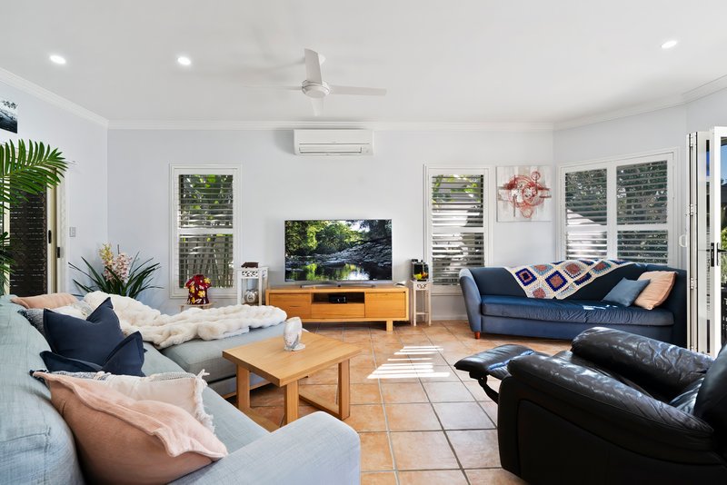 Photo - 38 Hooper Crescent, Tewantin QLD 4565 - Image 8