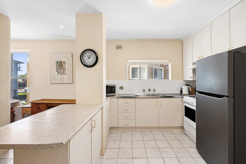 Photo - 3/8 Ingalara Avenue, Cronulla NSW 2230 - Image 2