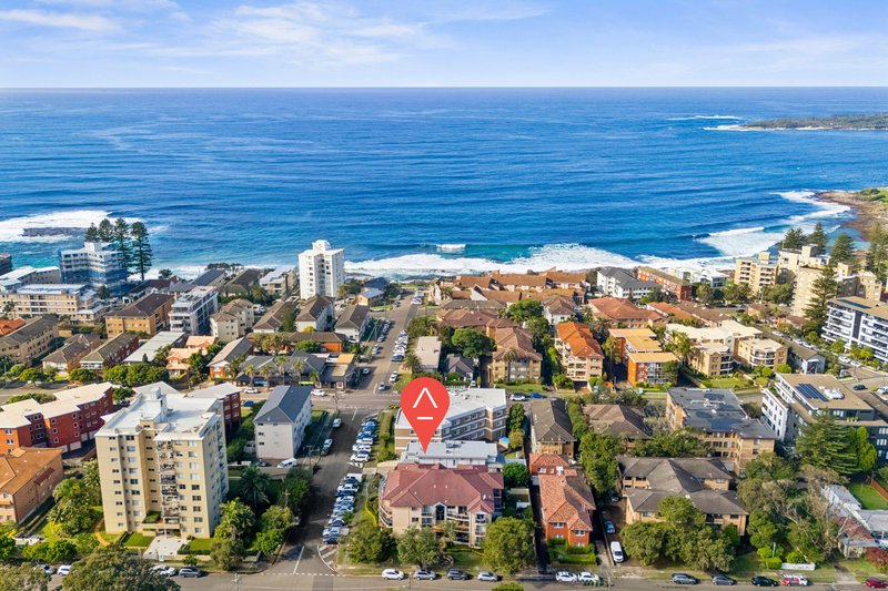 Photo - 3/8 Ingalara Avenue, Cronulla NSW 2230 - Image 9