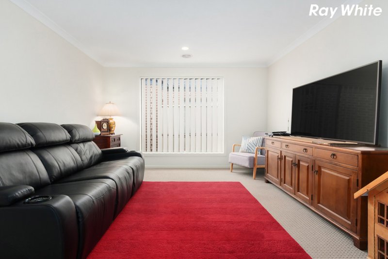 Photo - 38 Inspiration Circuit, Pakenham VIC 3810 - Image 4