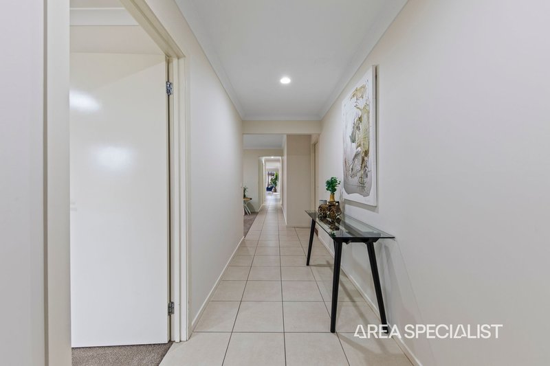 Photo - 38 Inspiration Circuit, Pakenham VIC 3810 - Image 13