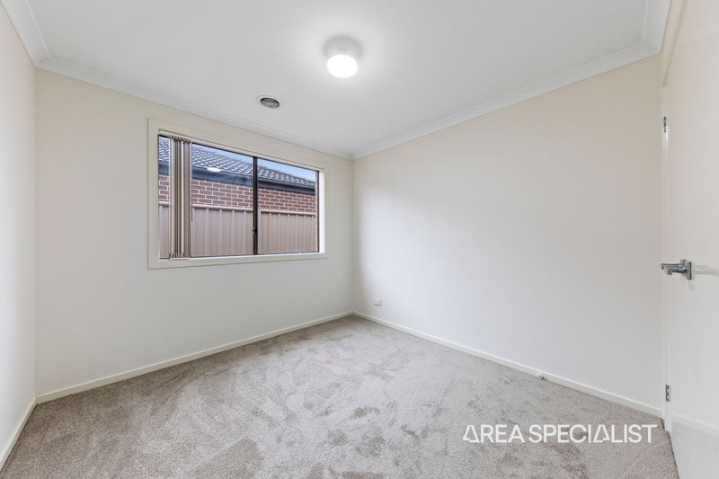 Photo - 38 Inspiration Circuit, Pakenham VIC 3810 - Image 14