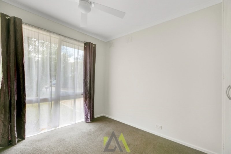 Photo - 38 Jackson Drive, Langwarrin VIC 3910 - Image 6