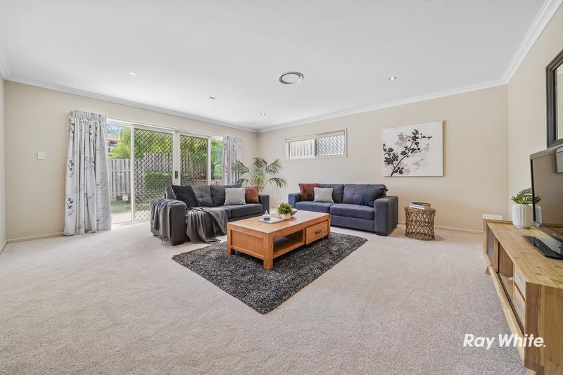 Photo - 38 John Markwell Parade, Daisy Hill QLD 4127 - Image 9