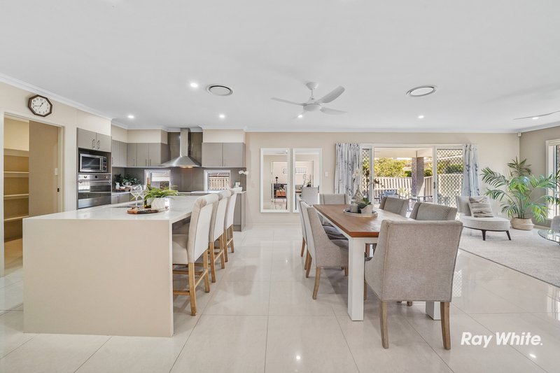 Photo - 38 John Markwell Parade, Daisy Hill QLD 4127 - Image 11