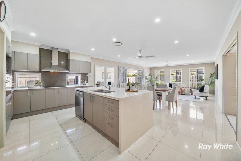 Photo - 38 John Markwell Parade, Daisy Hill QLD 4127 - Image 12