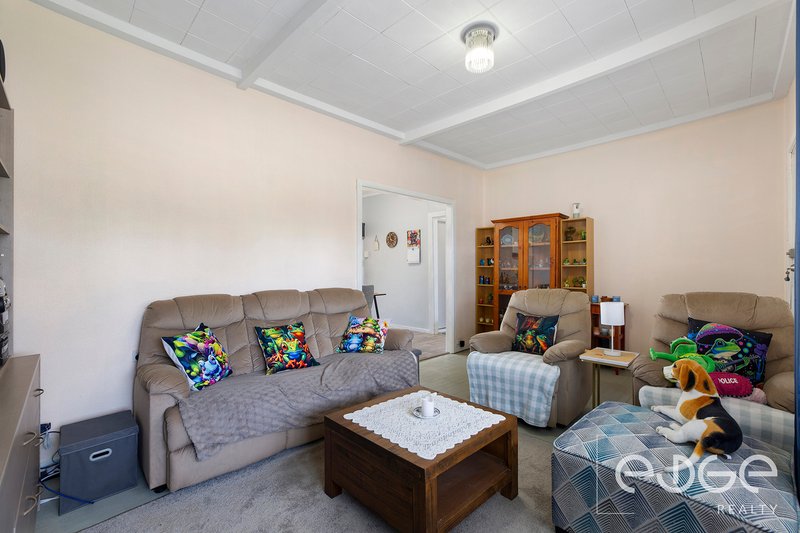 Photo - 38 Johnston Road, Elizabeth Downs SA 5113 - Image 3