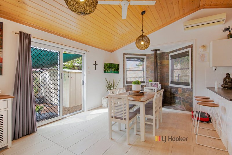 Photo - 38 Jones Avenue, Toukley NSW 2263 - Image 3