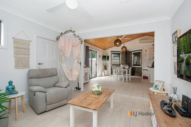 Photo - 38 Jones Avenue, Toukley NSW 2263 - Image 5