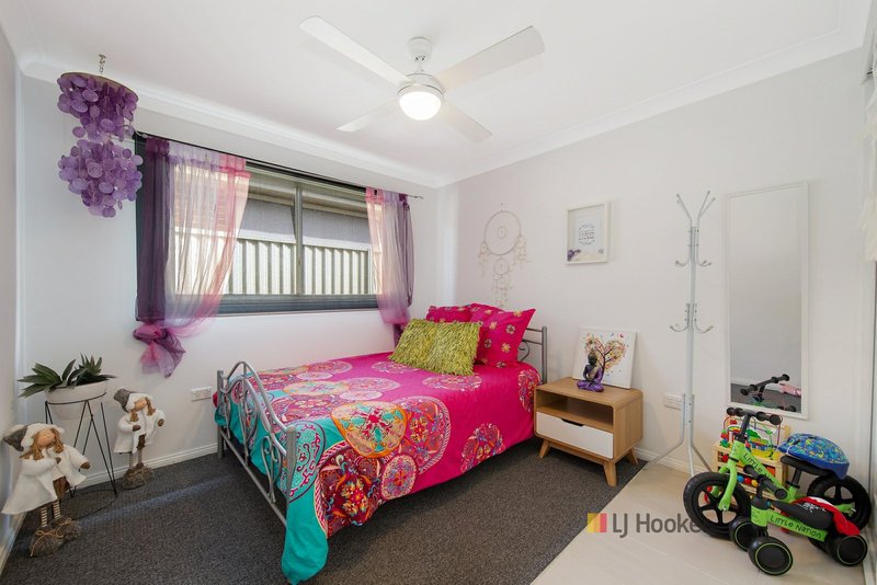 Photo - 38 Jones Avenue, Toukley NSW 2263 - Image 7