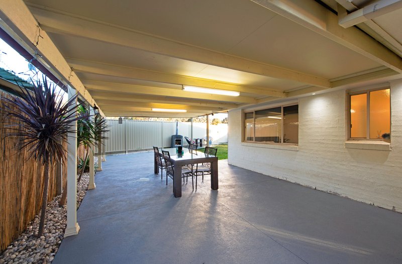 Photo - 38 Jonsson Court, Dunlop ACT 2615 - Image 17