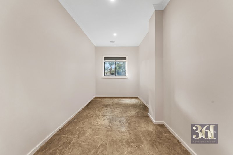 Photo - 38 Kentwell Street, Truganina VIC 3029 - Image 18