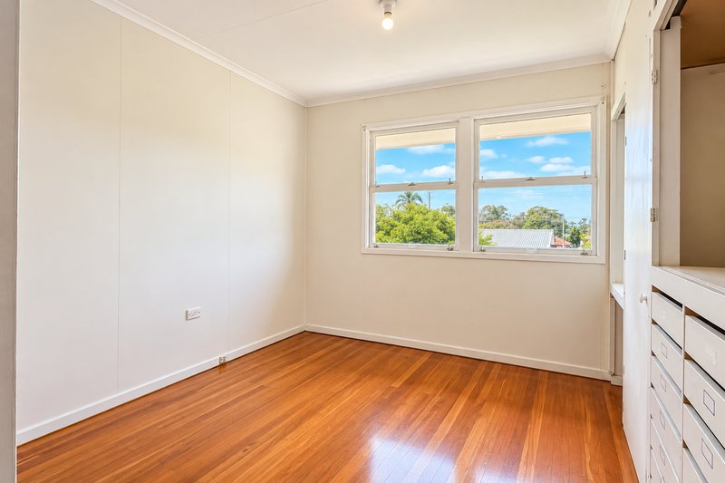 Photo - 38 Kinyunga Street, Kippa-Ring QLD 4021 - Image 8