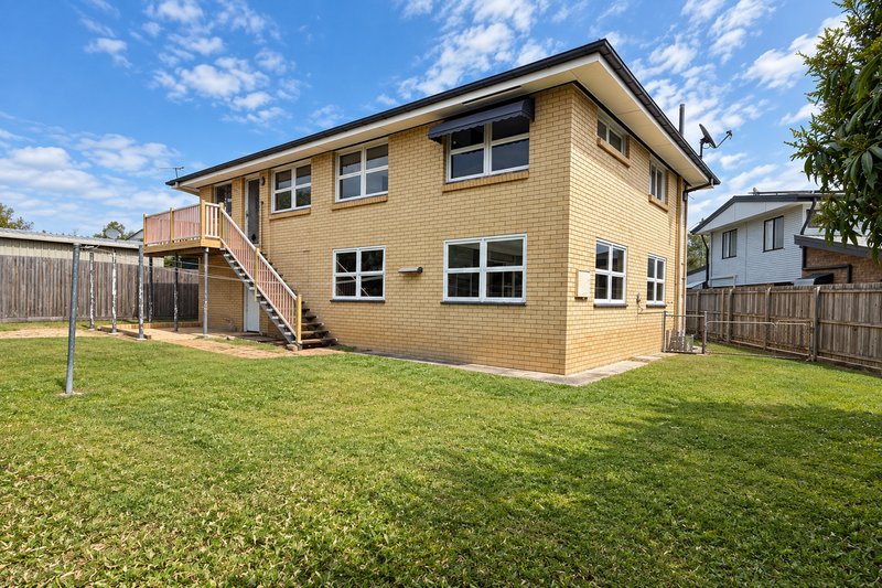 Photo - 38 Kinyunga Street, Kippa-Ring QLD 4021 - Image 13