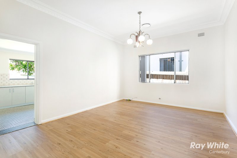 Photo - 38 Kitchener Avenue, Earlwood NSW 2206 - Image 9