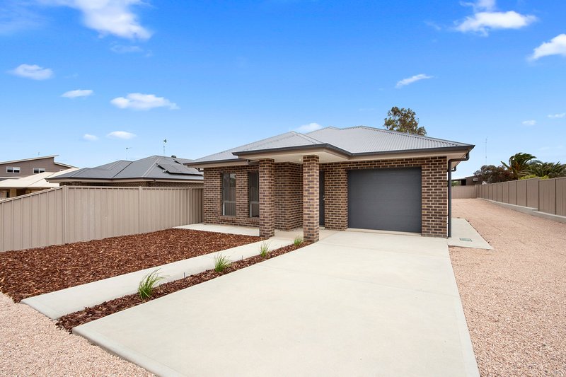 Photo - 38 Kitto Road, Moonta Bay SA 5558 - Image 17