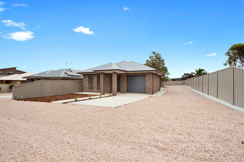 Photo - 38 Kitto Road, Moonta Bay SA 5558 - Image 18