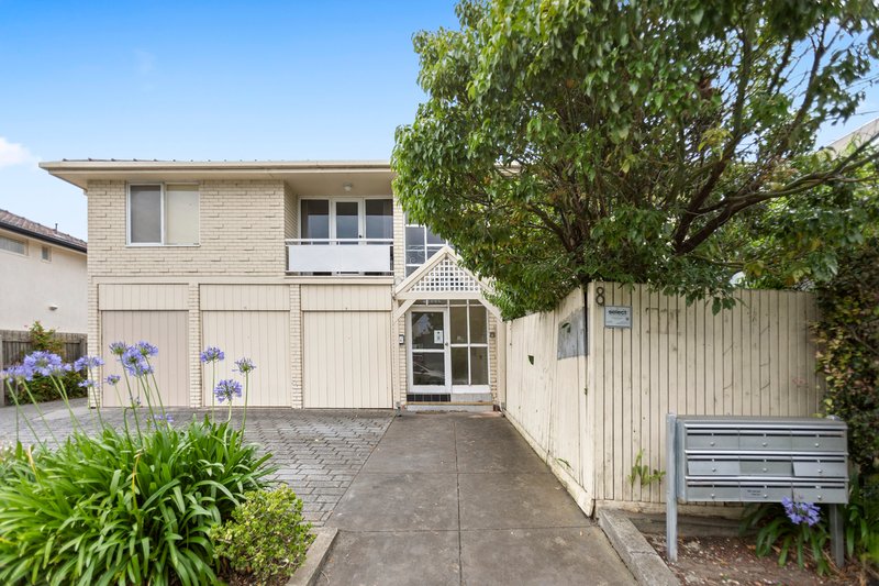 Photo - 3/8 Kokaribb Road, Carnegie VIC 3163 - Image 4