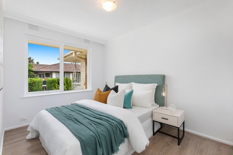 Photo - 3/8 Kokaribb Road, Carnegie VIC 3163 - Image 8