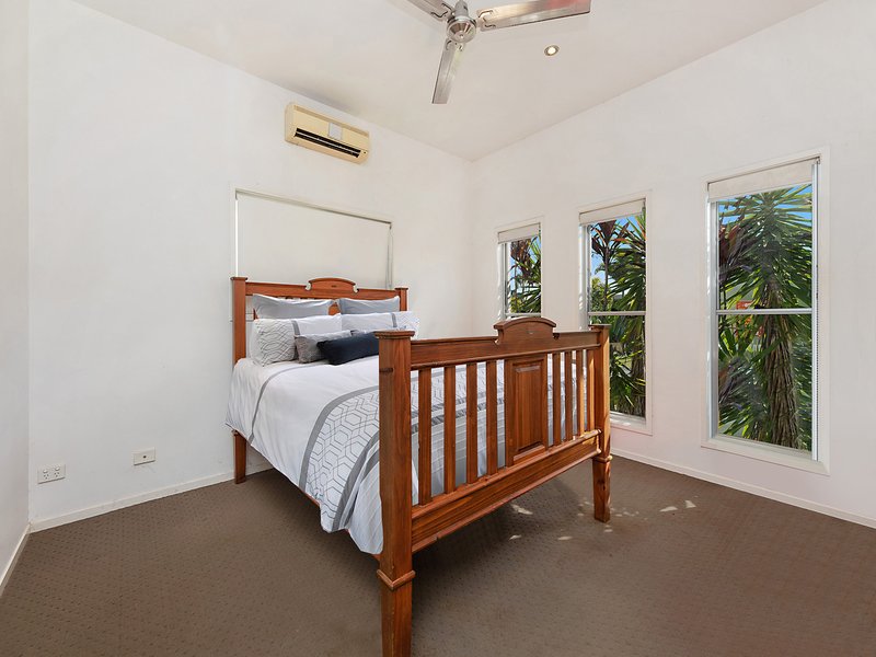 Photo - 38 Kurrimine Crescent, Mountain Creek QLD 4557 - Image 6