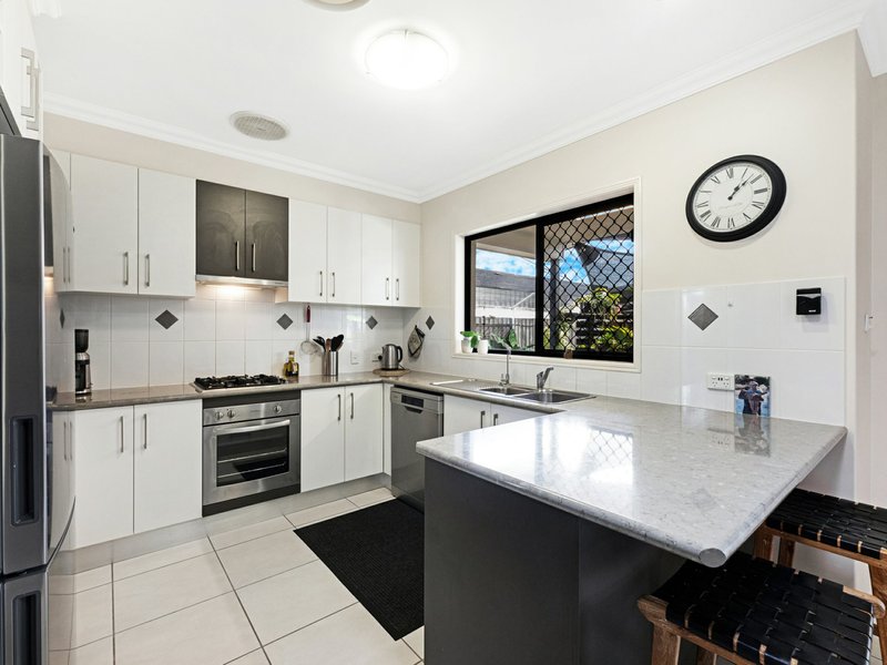 Photo - 38 Lady Penrhyn Drive, Eli Waters QLD 4655 - Image 6