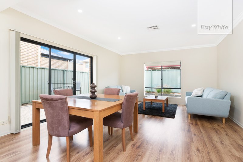 Photo - 38 Lakefield Crescent, Mawson Lakes SA 5095 - Image 6