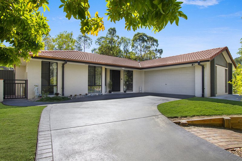 38 Larwood Place, Ferny Hills QLD 4055